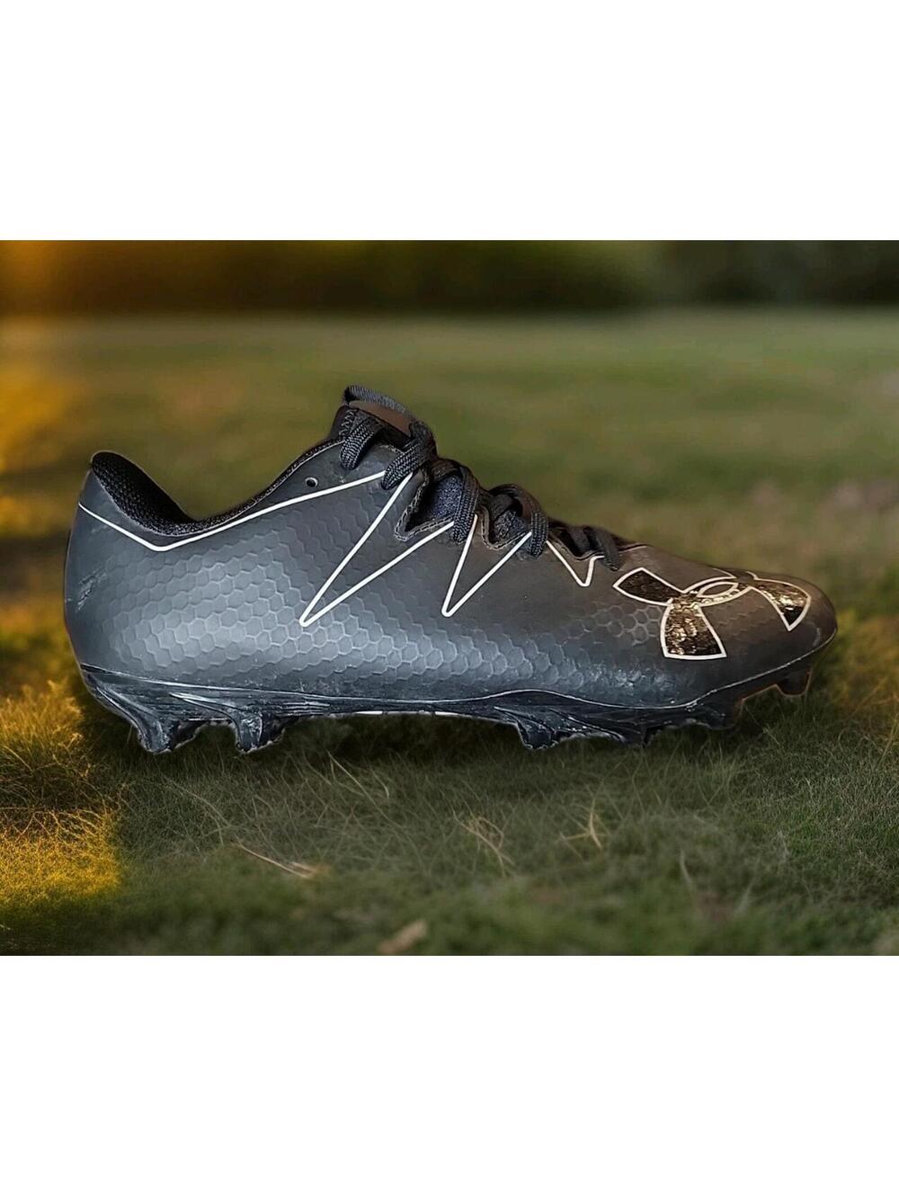 Under Armour Nitro Low MC football cleats 1297992-001 Size 10.5m